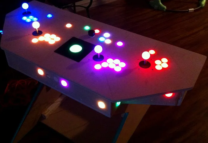 An Open Source Arcade Controller is on Kickstarter