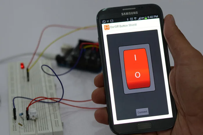 1Sheeld lets your Smart Phone be an extended Arduino shield