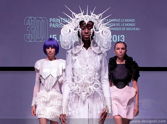 Incredibly cool Laser-Sintered Wearable Art grabs the spots at a 3D Printshow in Paris