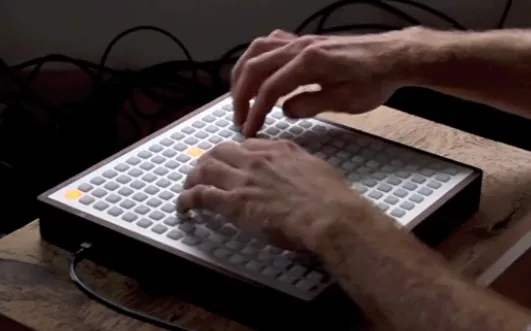 Another experimental Open Source Instrument