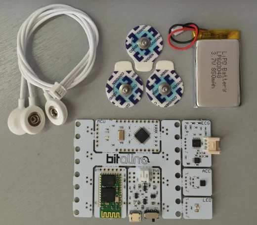 How to make an open hardware monitor-like device for your heart