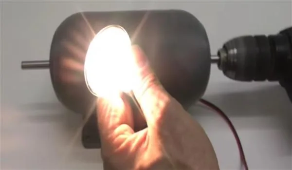 3D Printed PMG generator to power a 50W lightbulb