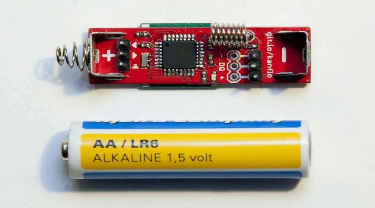 AAduino, the Arduino Clone That’s the Size of a AA Battery
