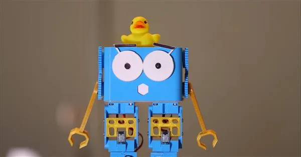 Marty the 3D printed open-source robot for STEM education launches on Indiegogo
