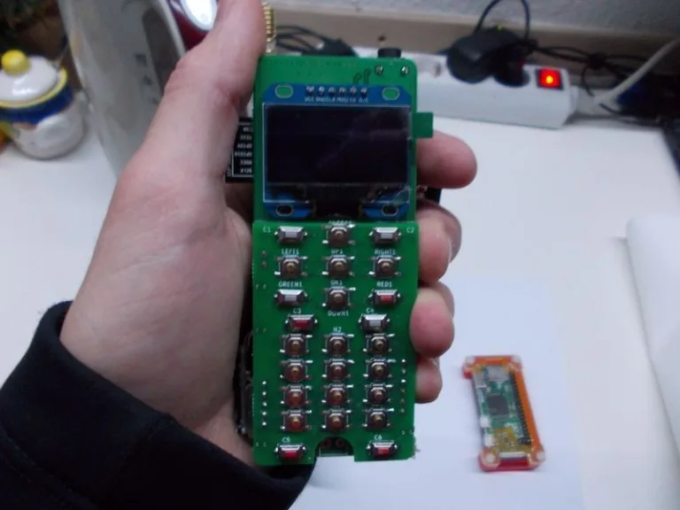 DIY a Zero-powered smartphone