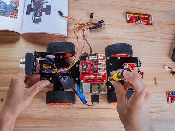PiCar-V is perfect for your Raspberry Pi-Powered Car
