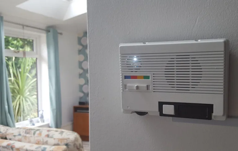 DIY a Pi 1986 Wireless Intercom