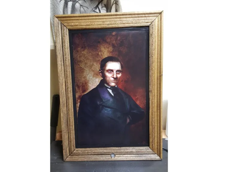 What a Funny and Terrifying Portrait!