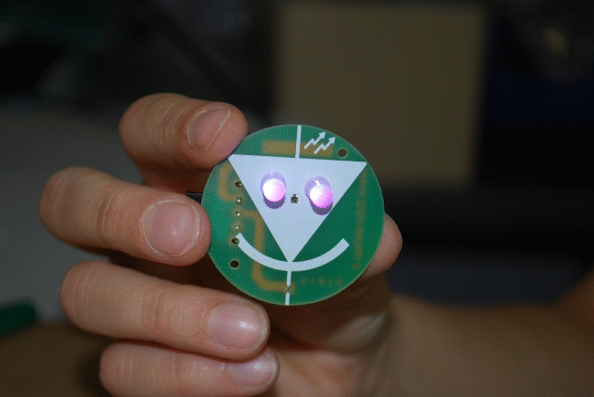 SmiLED pin
