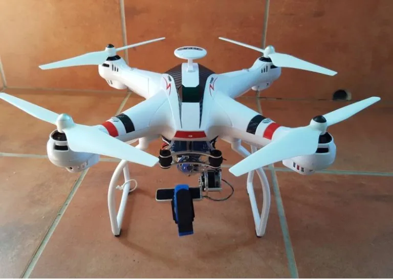 Customized Bayangtoys X16: the perfect mashup of toy and hobby grade components