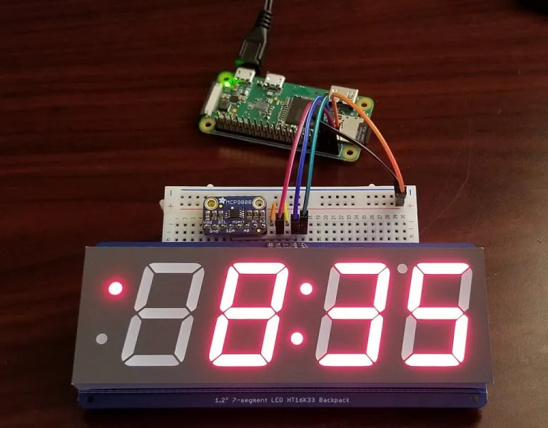 DIY a Raspberry Pi Clock and Temperature Monitor