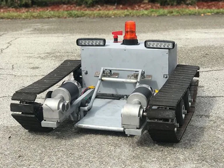 Arduino Powered Aircraft Tug