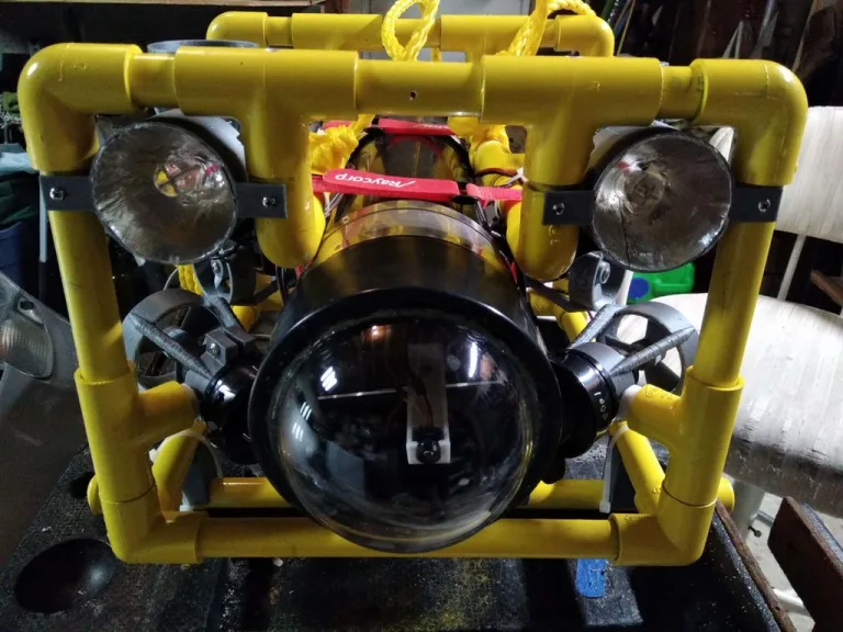 We all build a yellow submarine, yellow submarine, yellow submarine