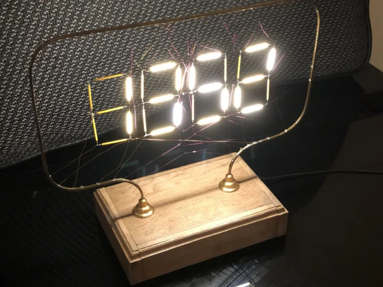 DIY an Amazing Led Filament Clock