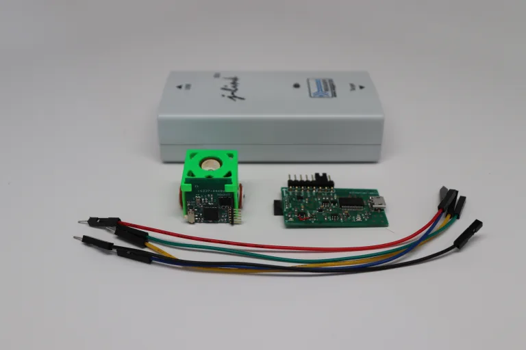 Skoobot 1″ cube wireless robot