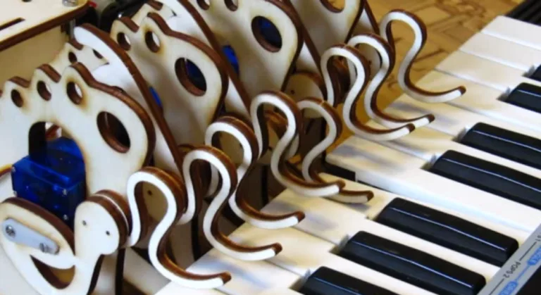CasioKeyBot, the Robotized Hand Plays an Old Casio Electronic Keyboard