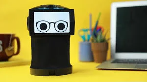 Peeqo Is the World’s First Robot To Interact Through GIFs
