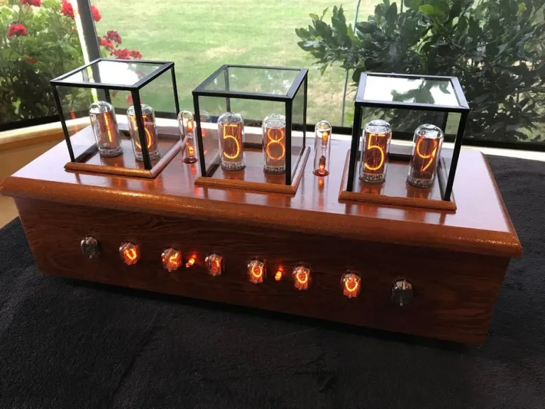 DIY an Amazing Nixie Clock With Three Types of Tubes