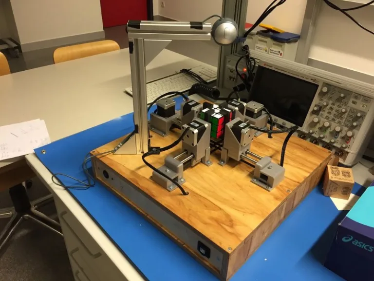 Q-Bot: Arduino-Powered Rubik’s Cube Solver