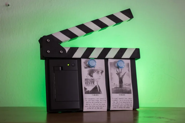 Raspberry Pi-Powered Clapperboard Prints Movie Posters
