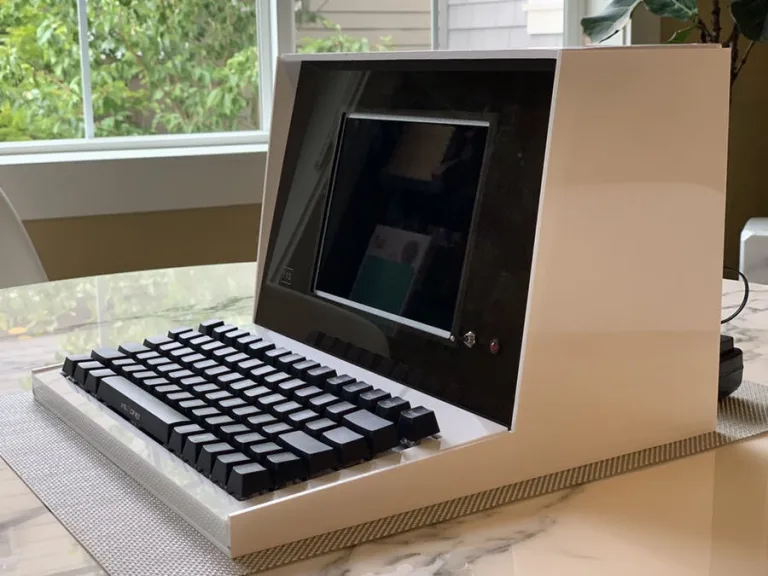 FT1 Pi Zero Based Retro-Style Terminal