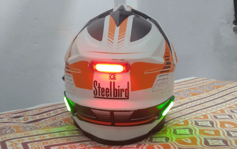 Smart motorcycle helmet lighting follows your signals