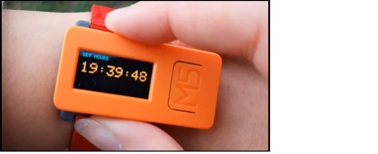 M5StickC Cool Looking Watch With a Menu and Brightness Control