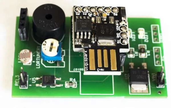 PIR based burglar alarm using DigiSpark