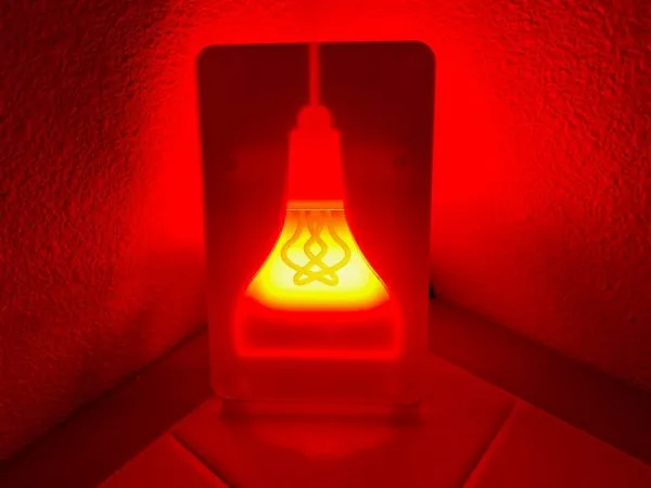 Working from Home? This Calendar-Controlled “Busy” Light Project May Help