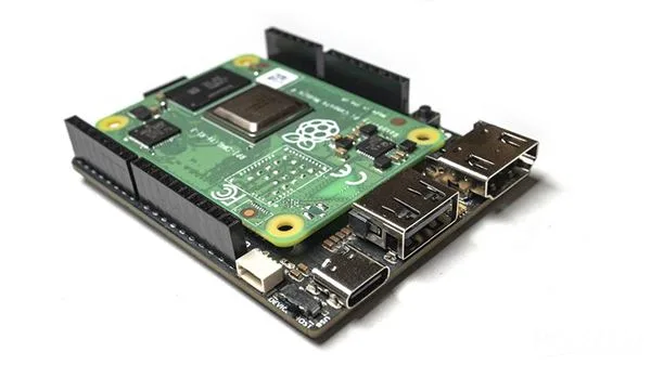 A compact Raspberry Pi CM4 carrier — Piunora