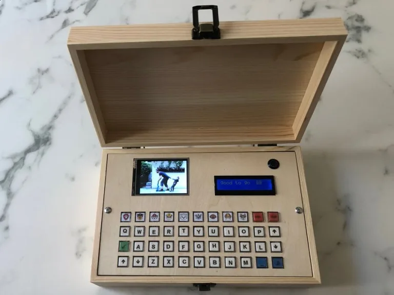 A computer for your children, based on Arduino