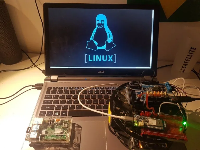 Control an Arduino-based robot with a Raspberry Pi