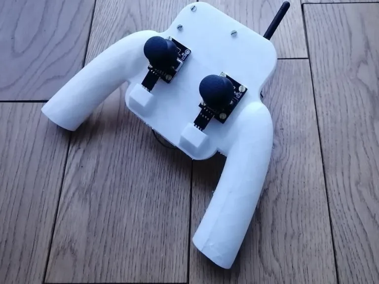 A 2.4GHz radio remote control with Arduino Nano