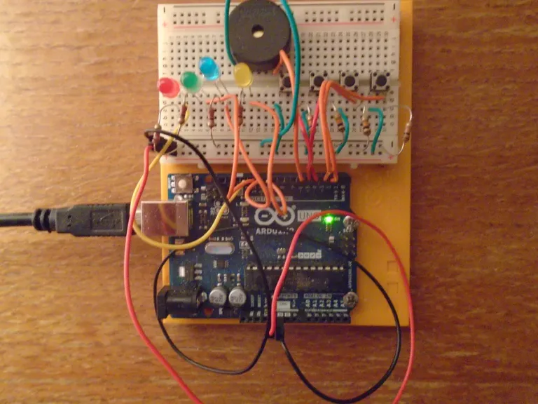 Sezme: a Memory Game for the Arduino