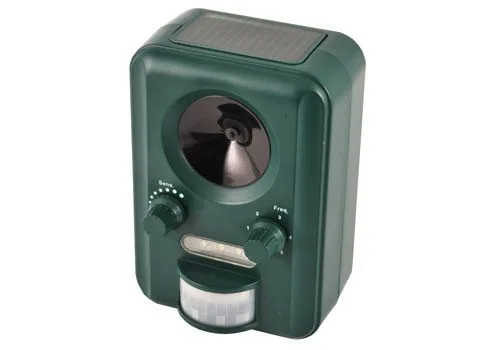 Solar-Powered Ultrasonic Animal Repeller - Image 4