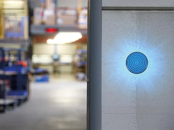 12V Blue LED Strobe Beacon - Image 3