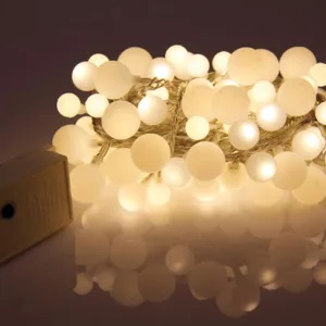 Animated string light with 90 LED bulbs - warm white