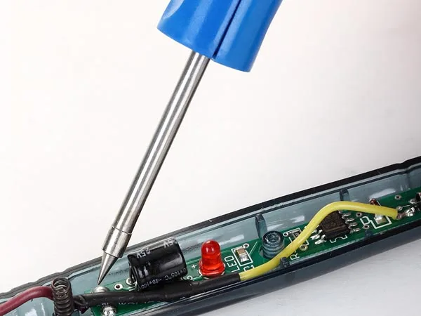 3-in-1 Polystyrene Cutter with Mains Power Adapter - Image 5