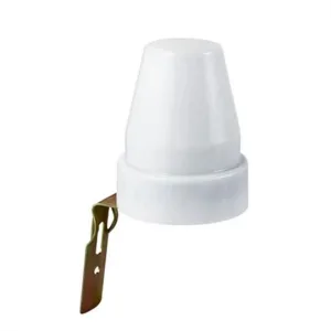 IP44 dusk-to-dawn light sensor