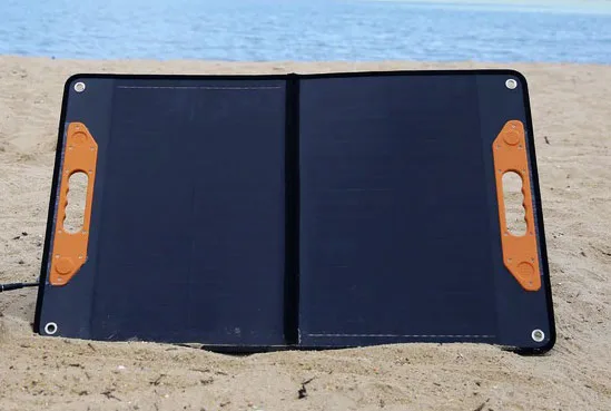 60 Watt Portable Solar Panel - Image 4