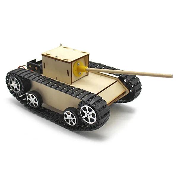 Educational Wooden Tank Kit with Rubber Tracks - Image 1
