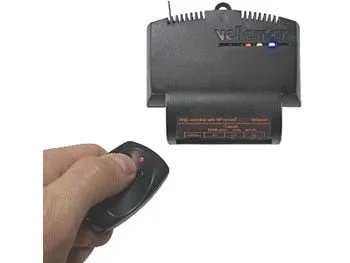 RGB CONTROLLER WITH RF REMOTE - Image 1